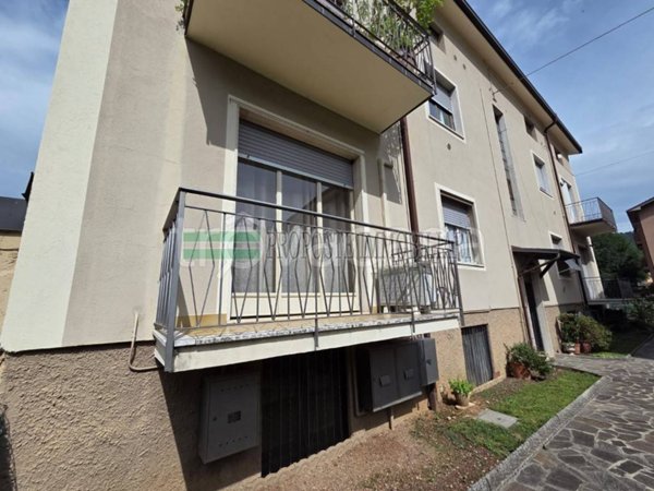 appartamento in vendita ad Ome