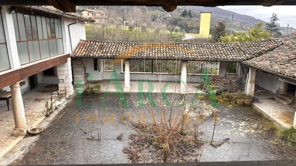 appartamento in vendita ad Ome