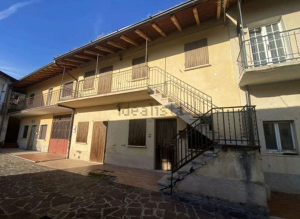 appartamento in vendita ad Ome