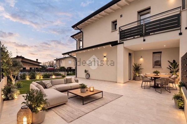 appartamento in vendita ad Ome