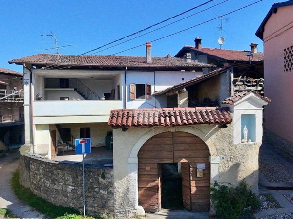 pentavano in vendita ad Ome