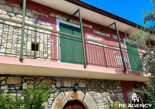 casa indipendente in vendita ad Ome