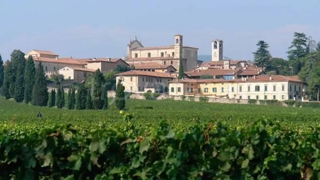 casa indipendente in vendita ad Ome