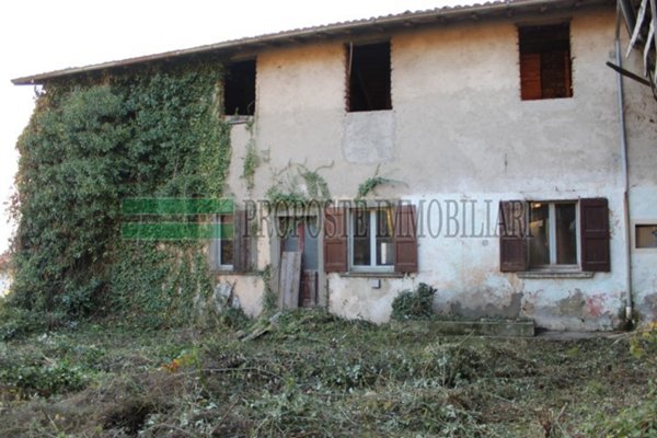 casa indipendente in vendita ad Ome