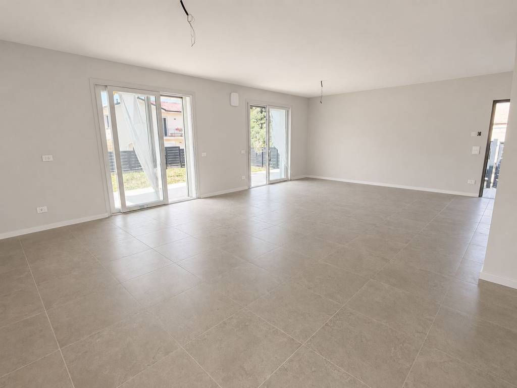 casa indipendente in vendita ad Ome