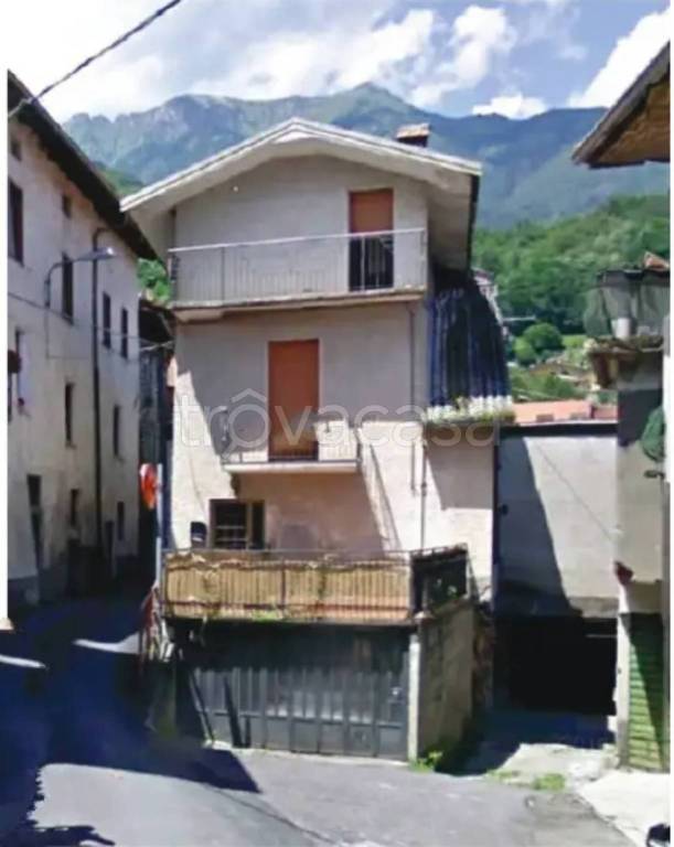 casa indipendente in vendita ad Ono San Pietro