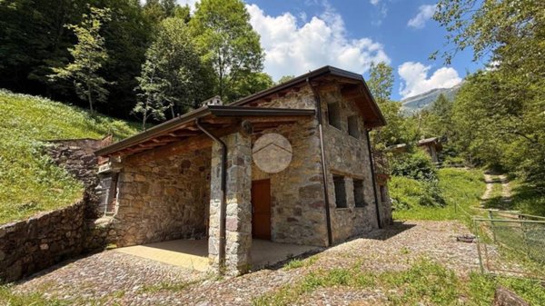 casa indipendente in vendita ad Ono San Pietro