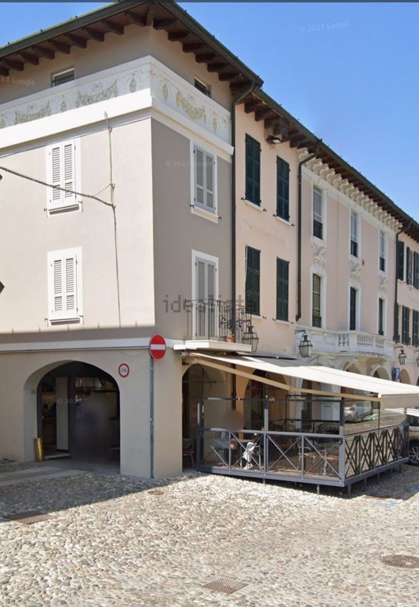 locale commerciale in vendita ad Orzinuovi