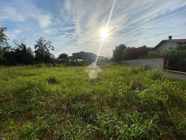 terreno edificabile in vendita ad Orzinuovi in zona Coniolo