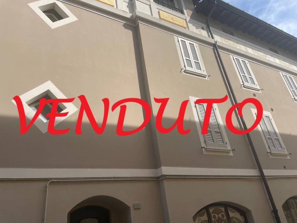 intera palazzina in vendita ad Orzinuovi