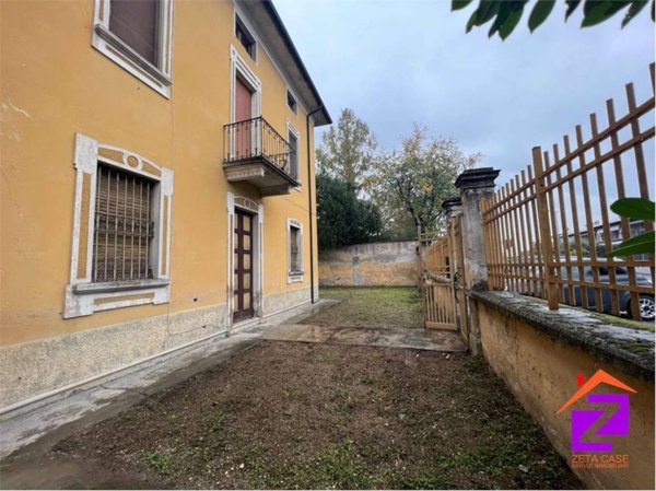 casa indipendente in vendita ad Orzinuovi