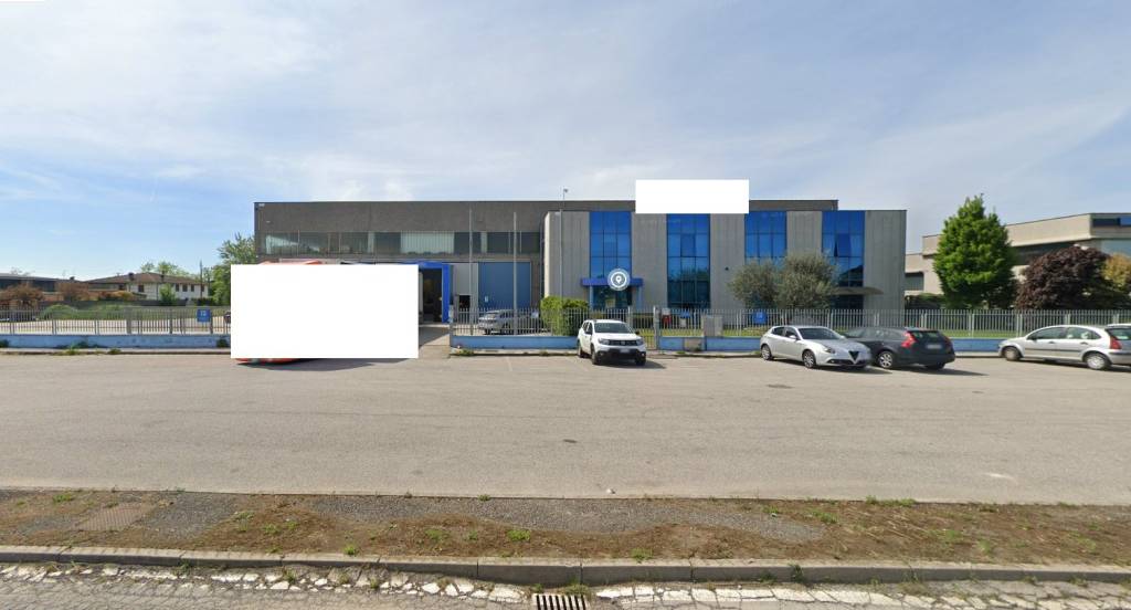 capannone in vendita ad Orzinuovi in zona Coniolo