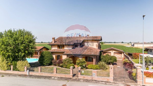 casa indipendente in vendita ad Orzinuovi
