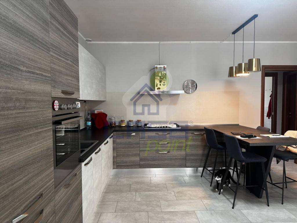 appartamento in vendita ad Orzinuovi in zona Ovanengo