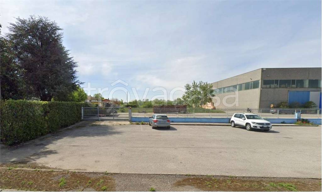 terreno agricolo in vendita ad Orzinuovi in zona Coniolo