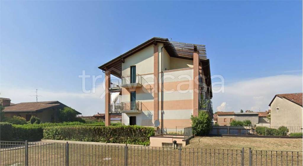 terreno agricolo in vendita ad Orzinuovi in zona Coniolo