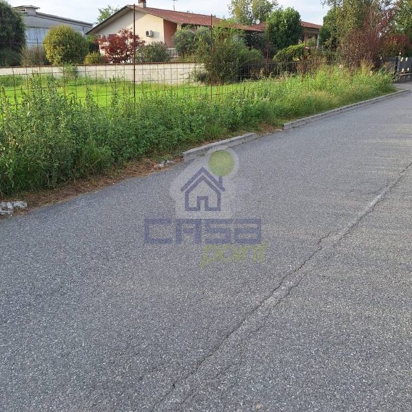 ufficio in vendita ad Orzinuovi in zona Coniolo