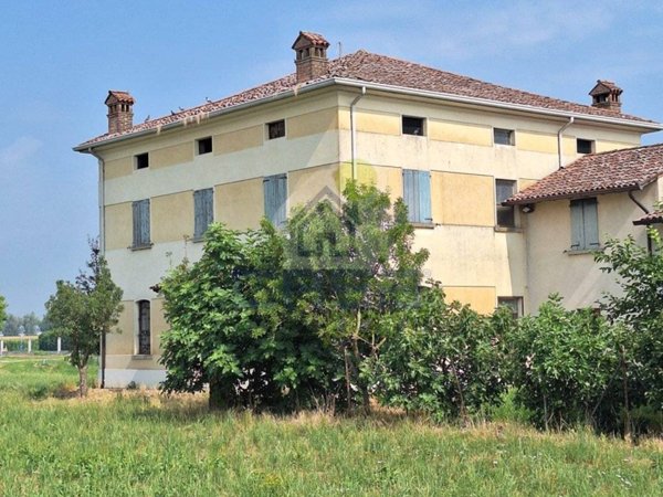 casa indipendente in vendita ad Orzinuovi