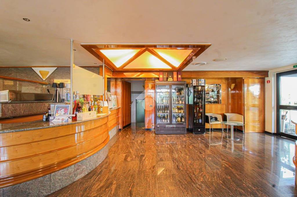 negozio in vendita ad Orzinuovi