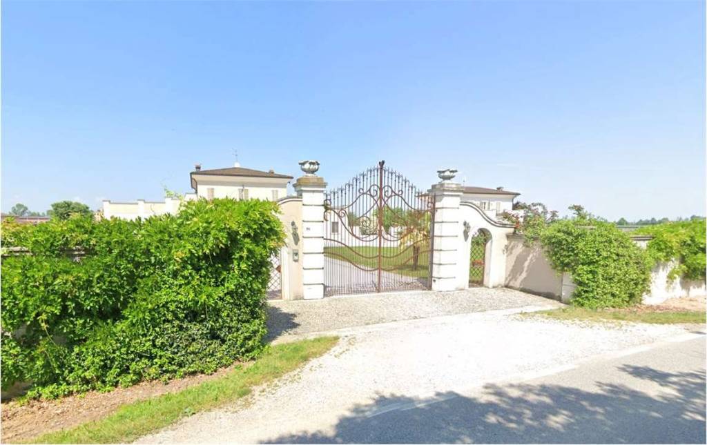 casa indipendente in vendita ad Orzinuovi in zona Coniolo