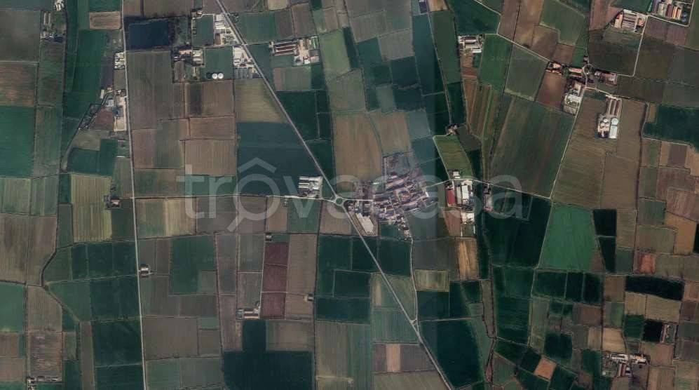 negozio in vendita ad Orzinuovi in zona Ovanengo