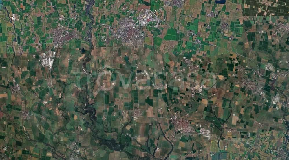 appartamento in vendita ad Orzinuovi in zona Ovanengo