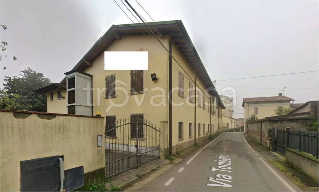 negozio in vendita ad Orzinuovi