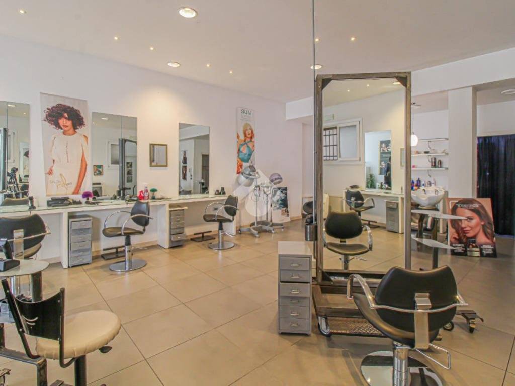 negozio in vendita ad Orzinuovi