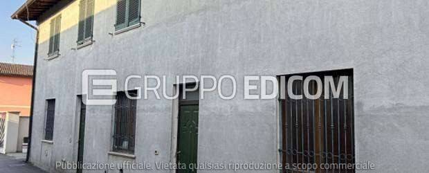 appartamento in vendita ad Orzinuovi in zona Coniolo