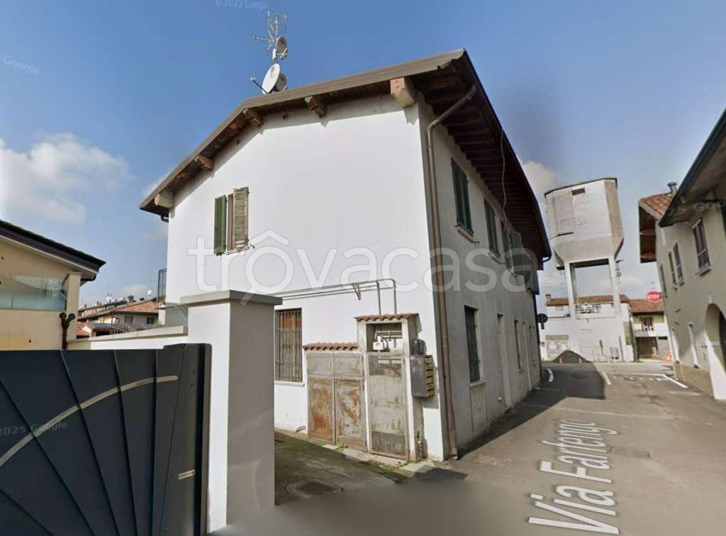 appartamento in vendita ad Orzinuovi in zona Coniolo