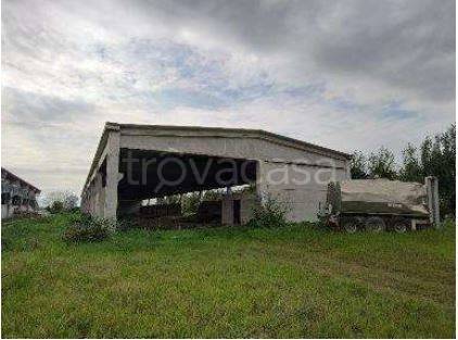 terreno edificabile in vendita ad Orzinuovi