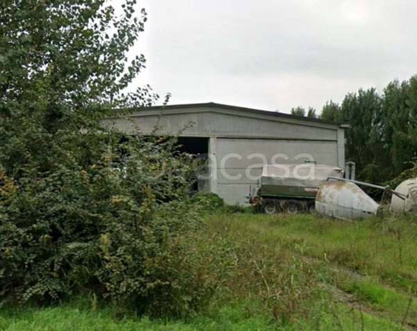 capannone in vendita ad Orzinuovi