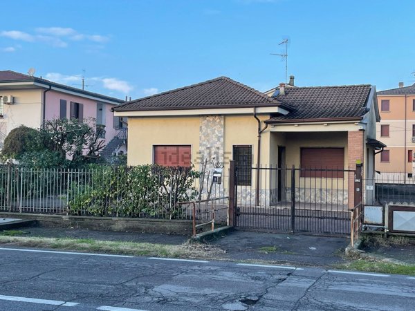 casa indipendente in vendita ad Orzinuovi