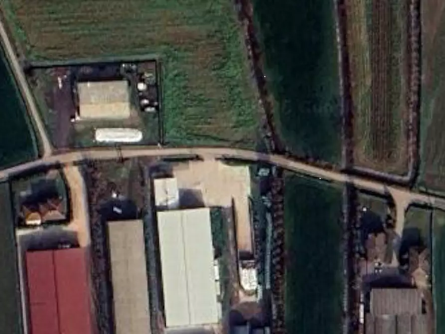 capannone in vendita ad Orzinuovi in zona Ovanengo