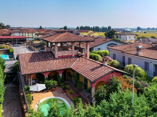 casa indipendente in vendita ad Orzinuovi in zona Barco