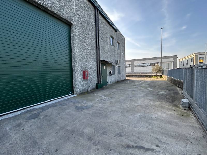 locale di sgombero in vendita ad Orzivecchi