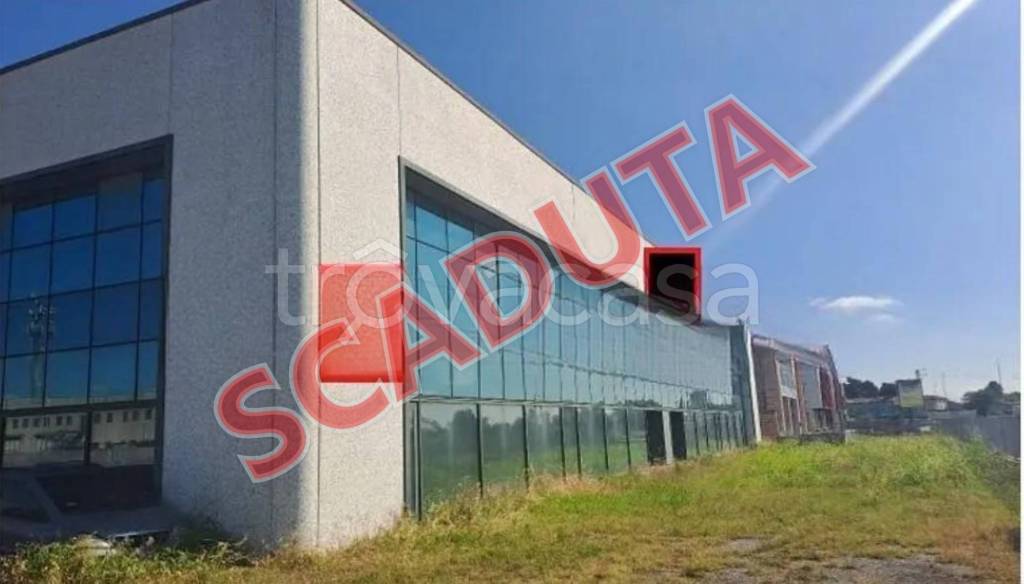 locale commerciale in vendita ad Orzivecchi