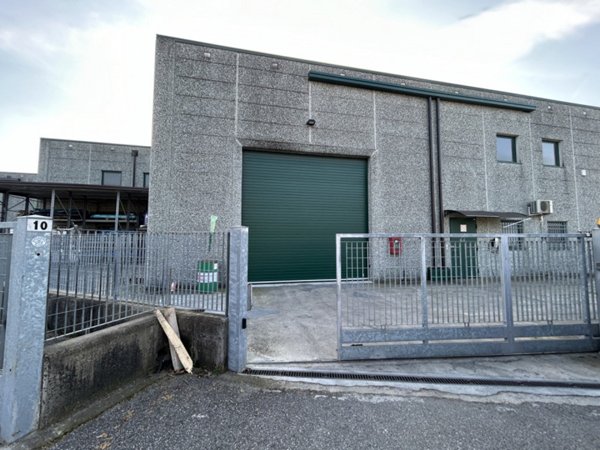 locale di sgombero in vendita ad Orzivecchi