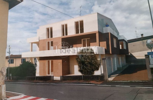 appartamento in vendita ad Ospitaletto in zona Centro Storico