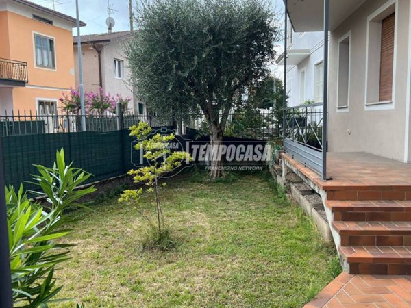 casa semindipendente in vendita ad Ospitaletto