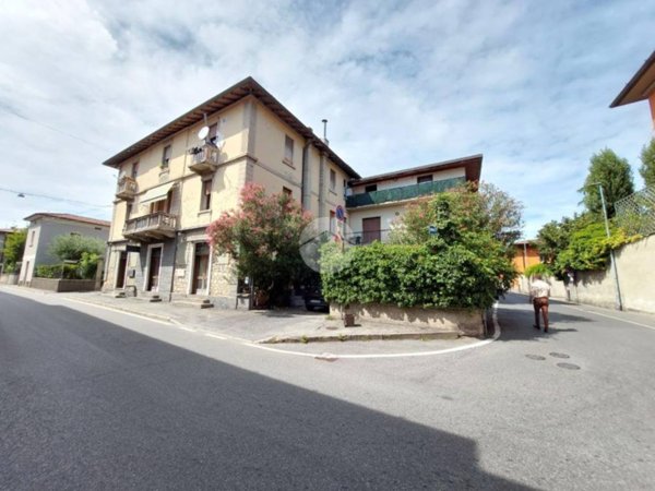 negozio in vendita ad Ospitaletto