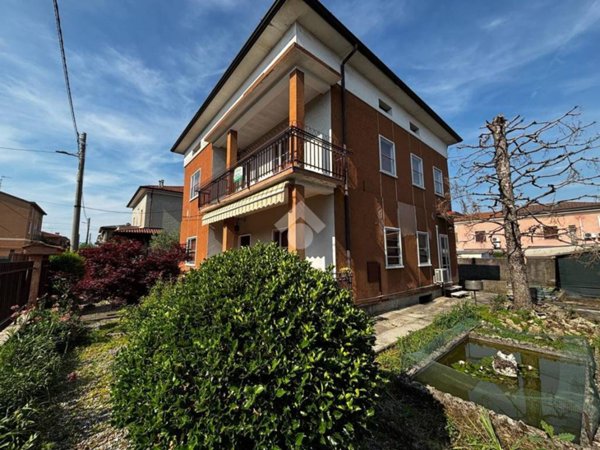 casa indipendente in vendita ad Ospitaletto