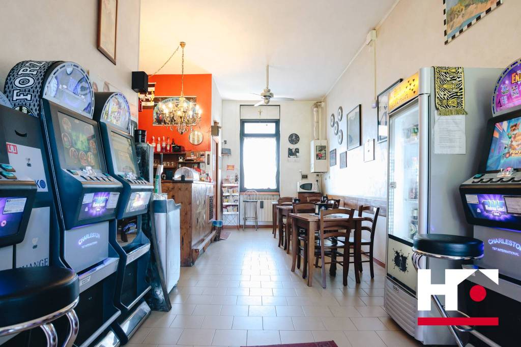 negozio in vendita ad Ospitaletto