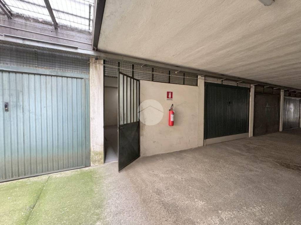 negozio in vendita ad Ospitaletto