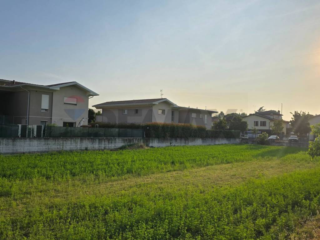 terreno edificabile in vendita ad Ospitaletto