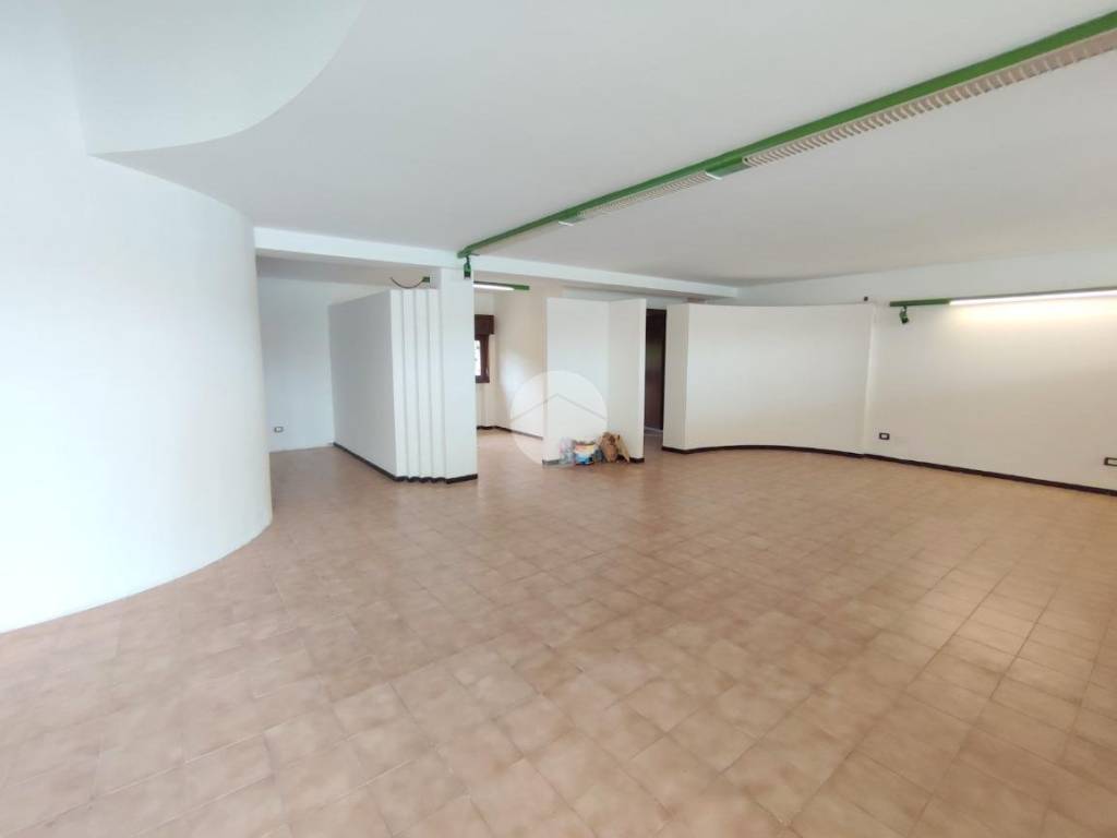 ufficio in vendita ad Ospitaletto