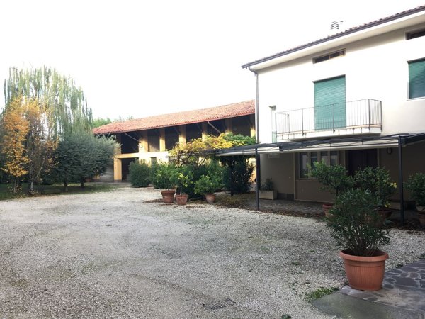 casa indipendente in vendita ad Ospitaletto in zona Centro Storico