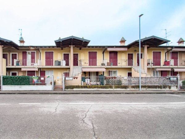 appartamento in vendita ad Ospitaletto in zona Centro Storico