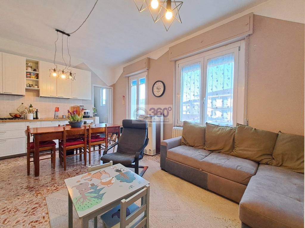 appartamento in vendita ad Ospitaletto in zona Centro Storico