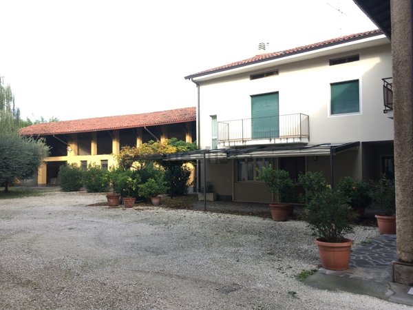 casa indipendente in vendita ad Ospitaletto in zona Centro Storico
